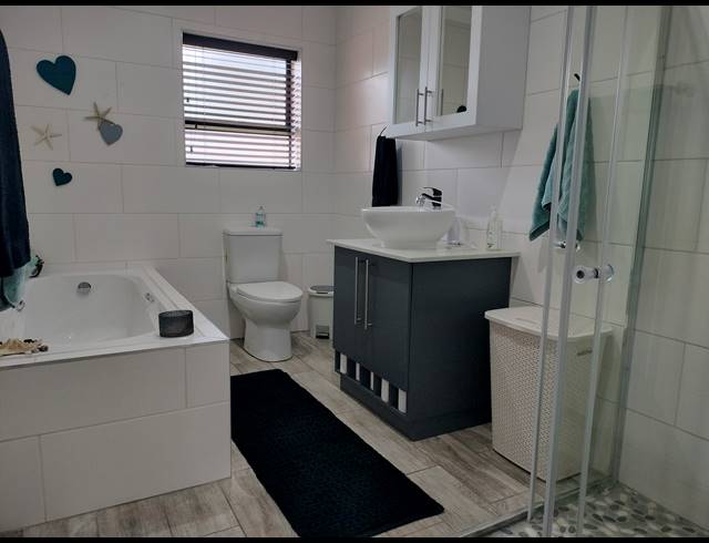 3 BEDROOM FREEHOLD FOR SALE IN TERGNIET